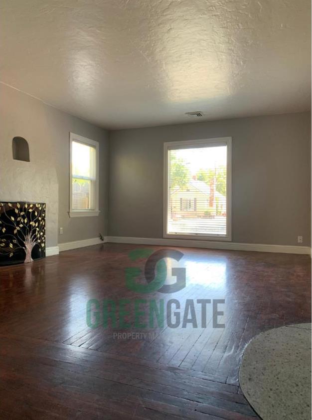 211 Virginia Ave, Modesto, CA 95354