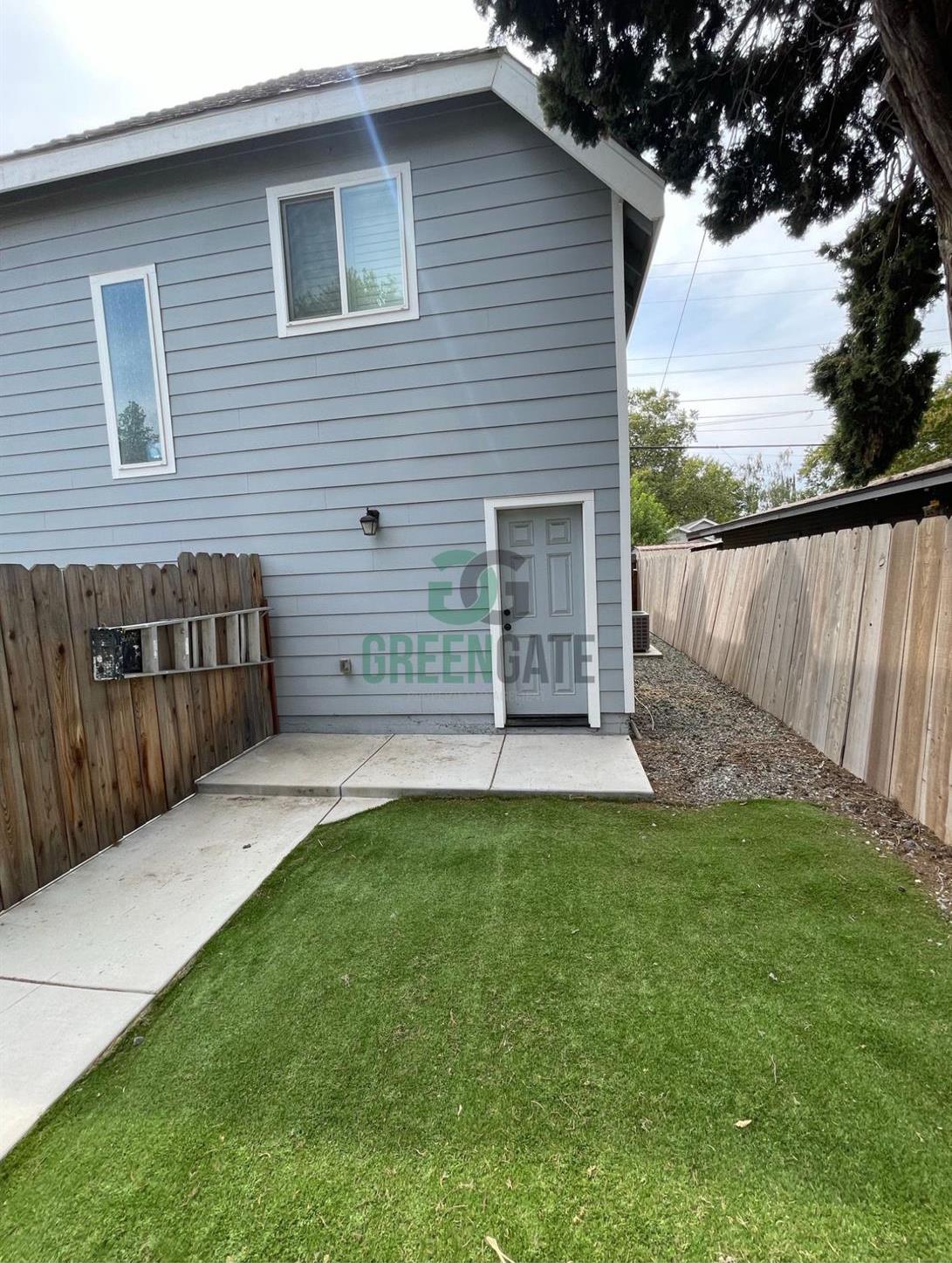 211 Virginia Ave, Modesto, CA 95354