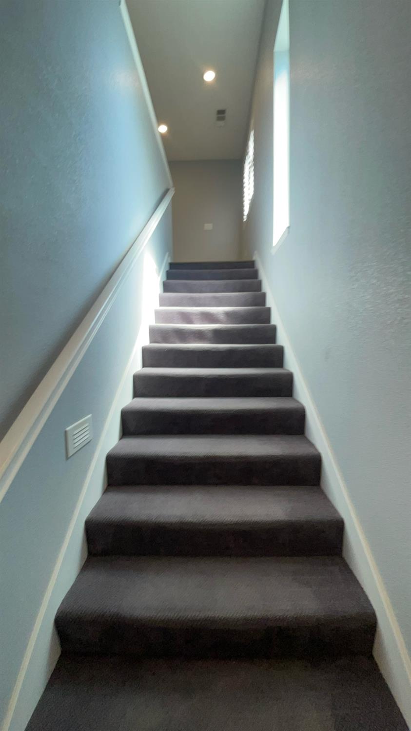 211 Virginia Ave, Modesto, CA 95354