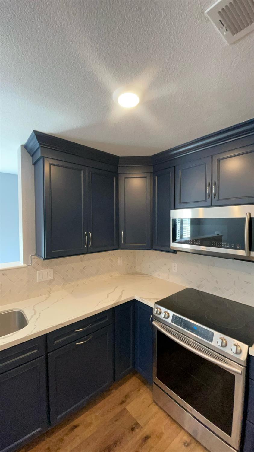 211 Virginia Ave, Modesto, CA 95354