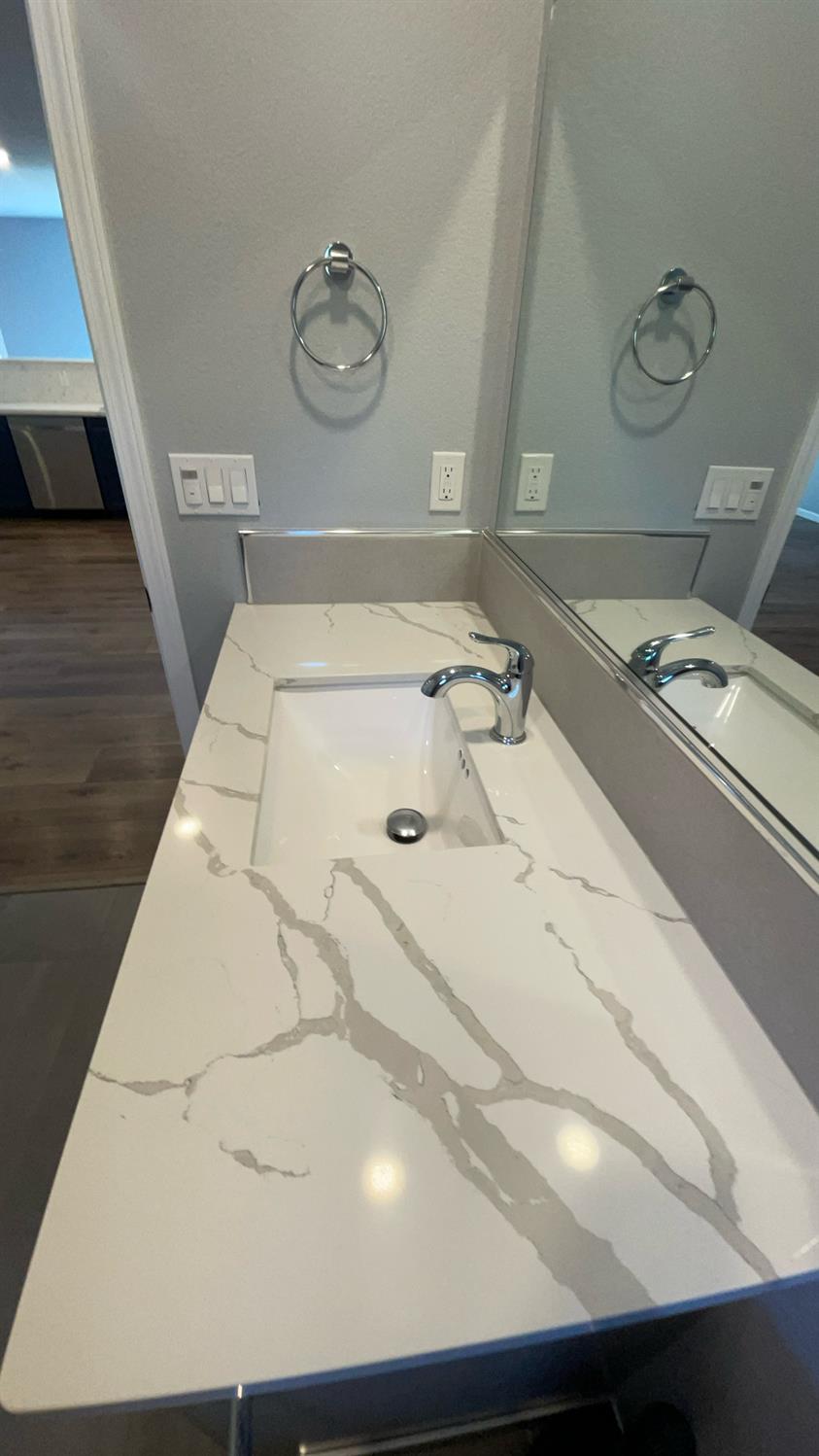 211 Virginia Ave, Modesto, CA 95354