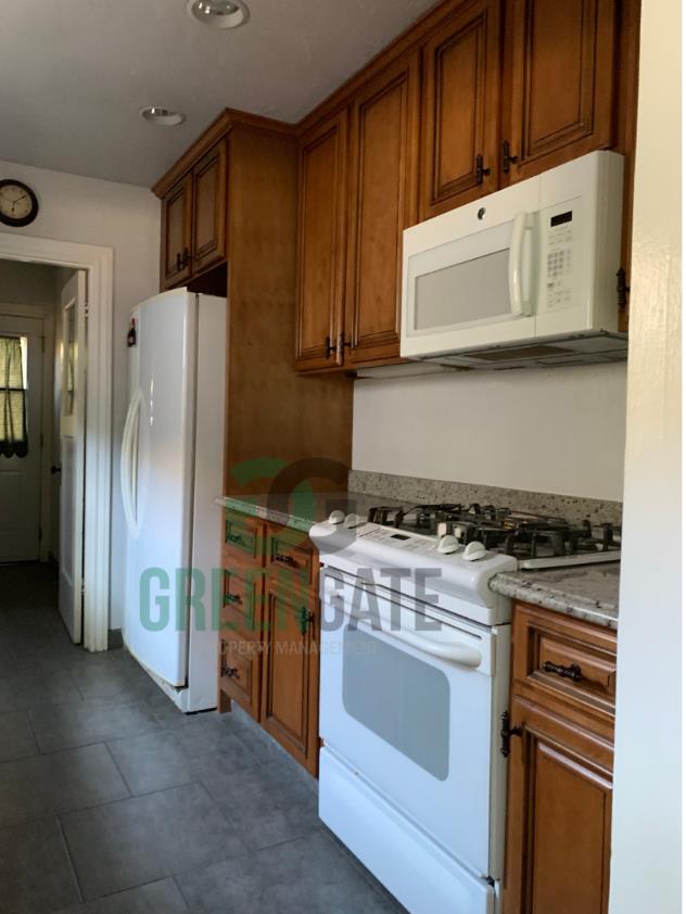 211 Virginia Ave, Modesto, CA 95354