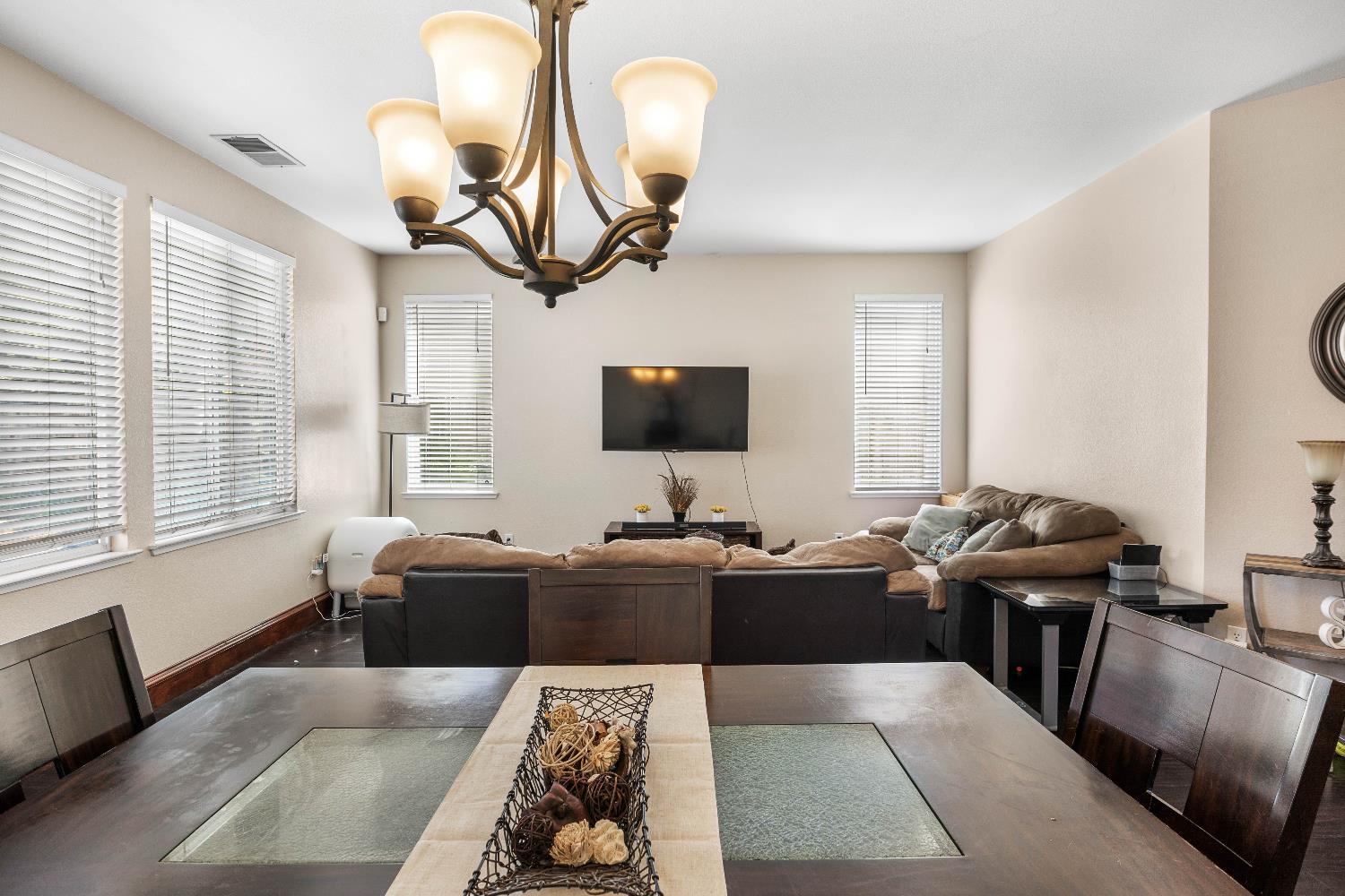 1777 Daniel Dr, Ripon, CA 95366