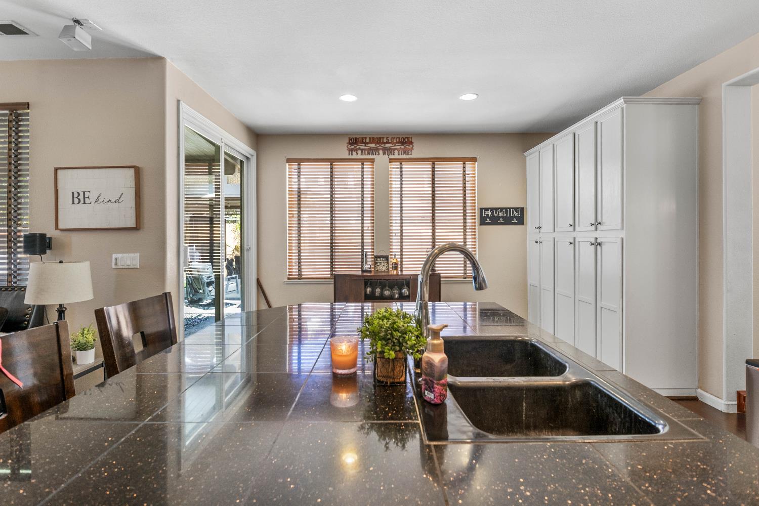 1777 Daniel Dr, Ripon, CA 95366