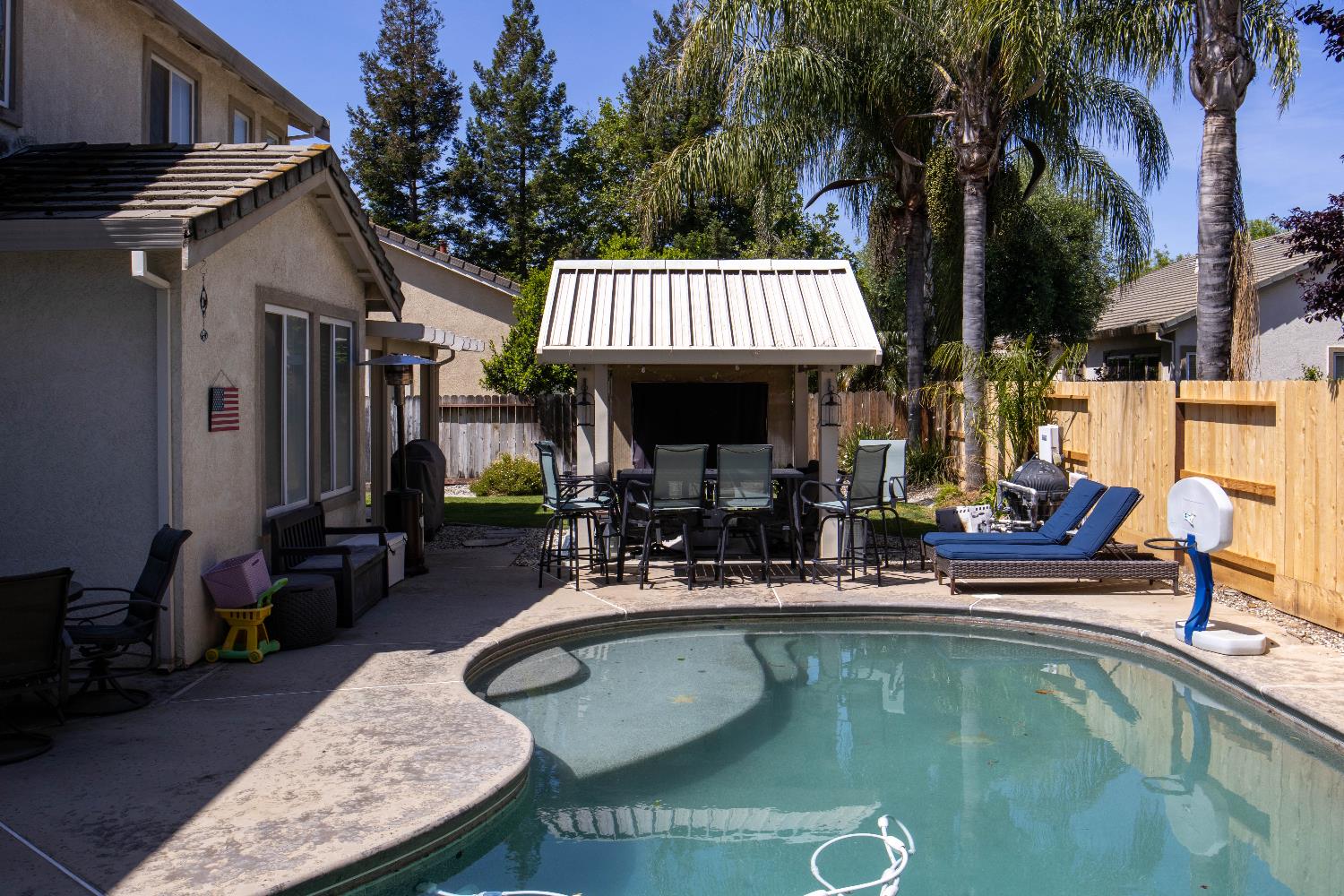 1777 Daniel Dr, Ripon, CA 95366