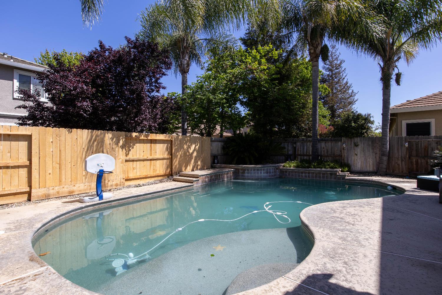 1777 Daniel Dr, Ripon, CA 95366