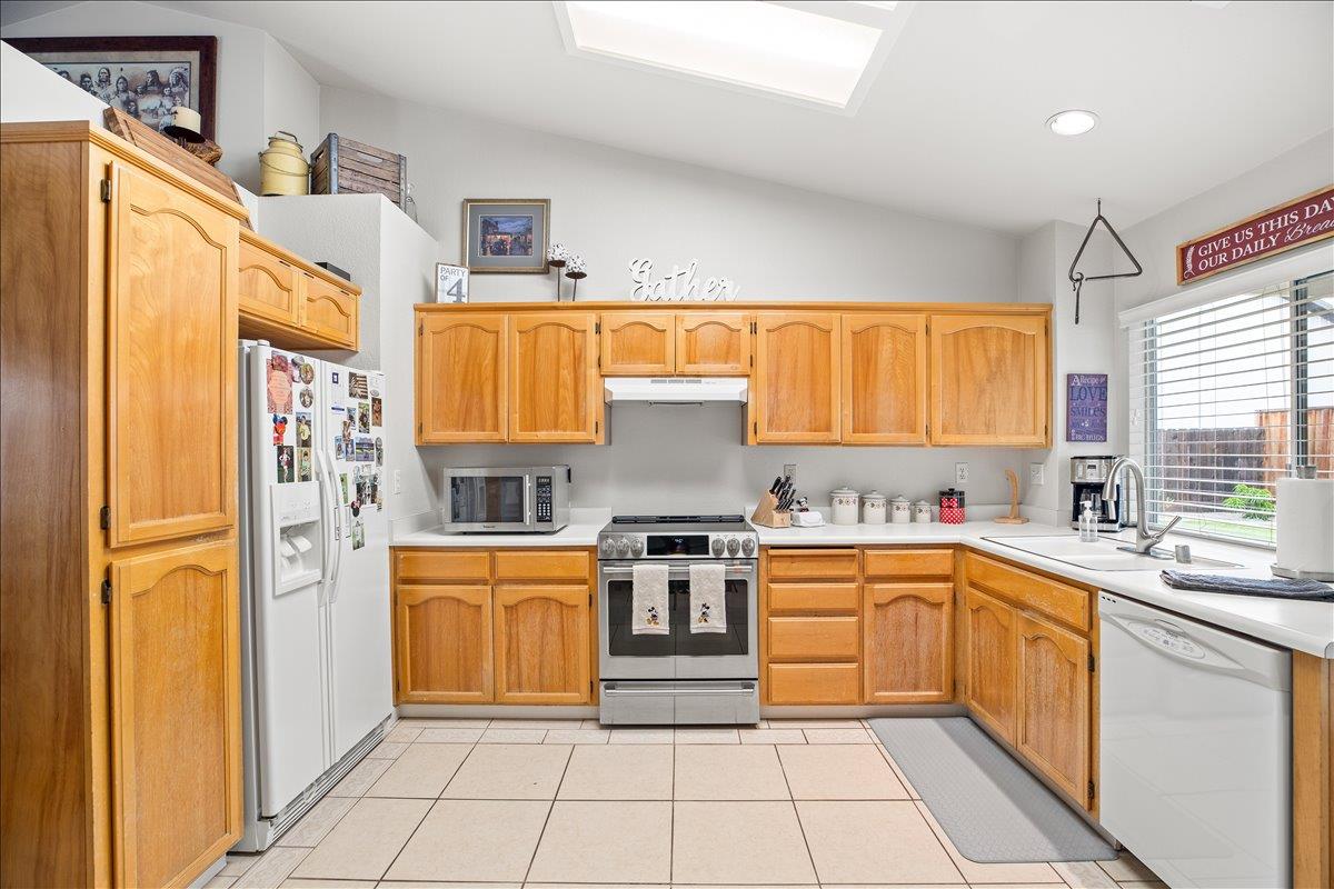 840 N Central, Modesto, CA 95351