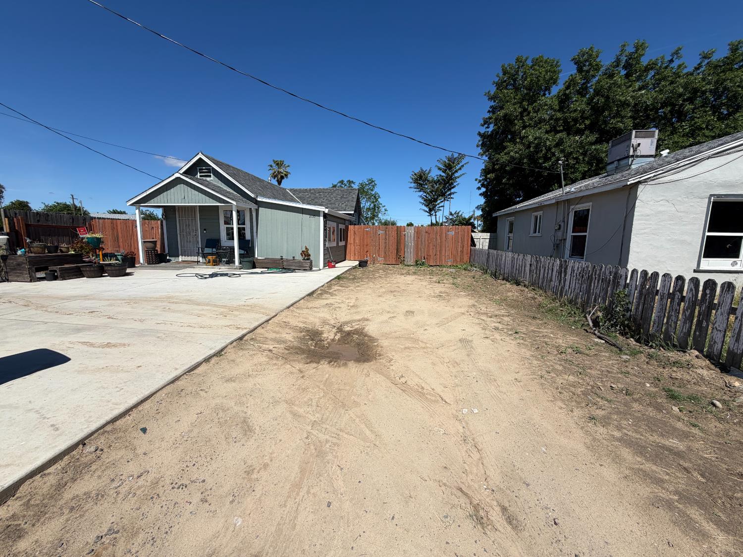 2135 Pine St, Ceres, CA 95307