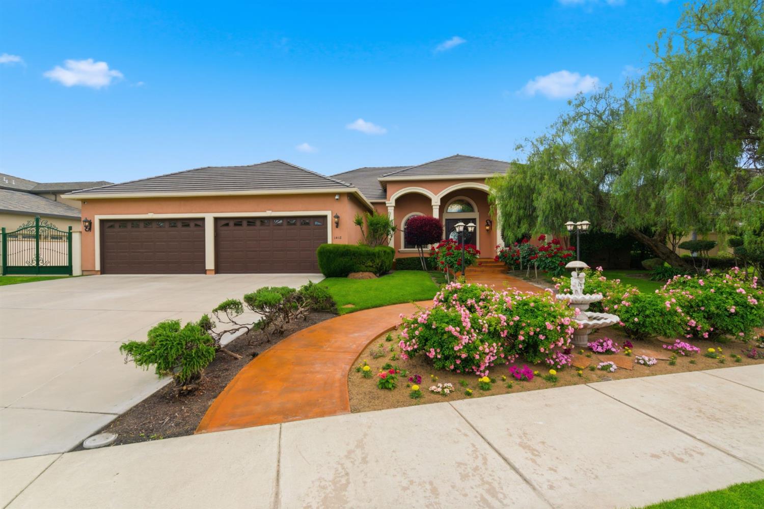 1418 Riverview Cir #E, Ripon, CA 95366