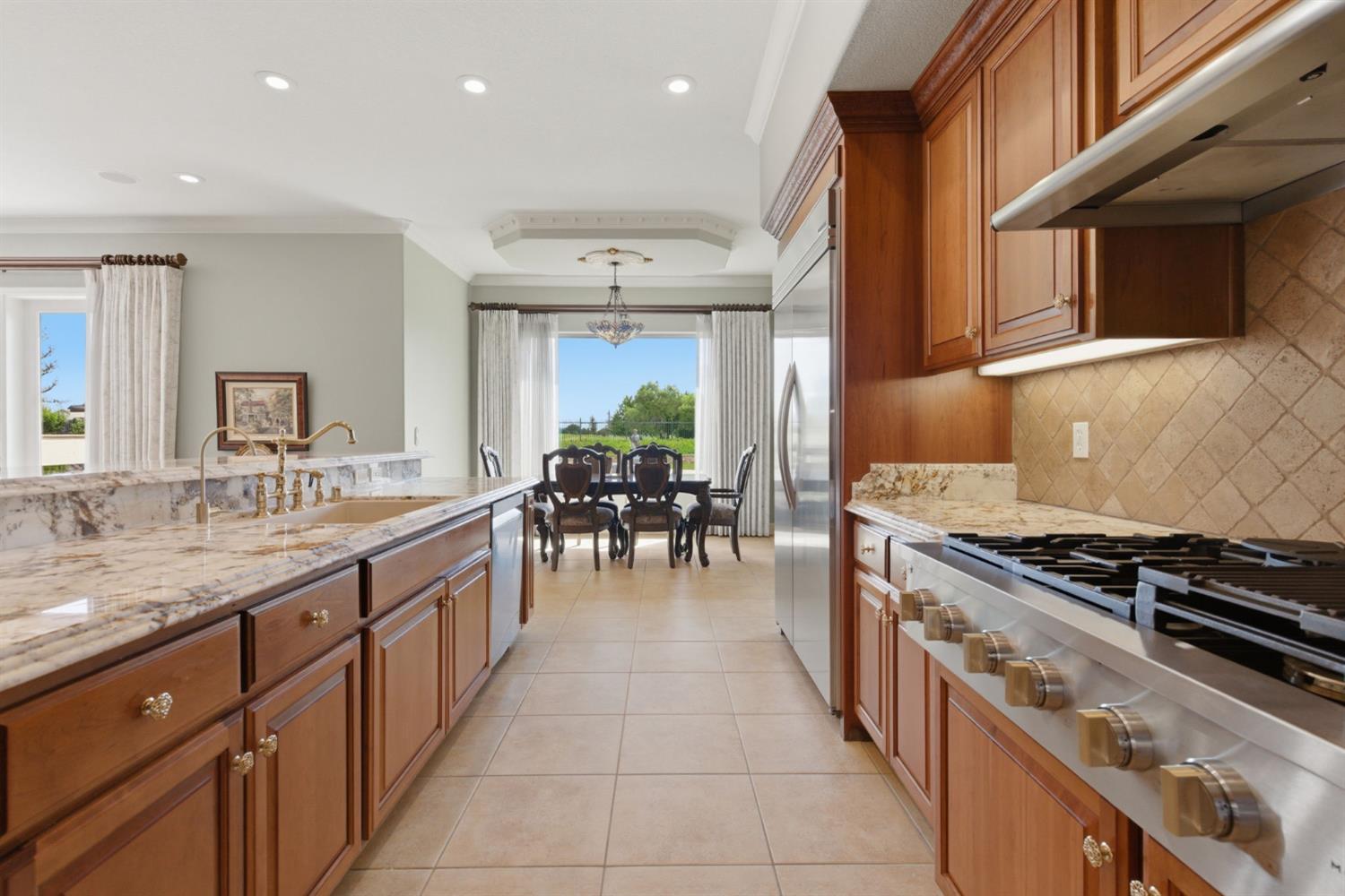 1418 Riverview Cir #E, Ripon, CA 95366