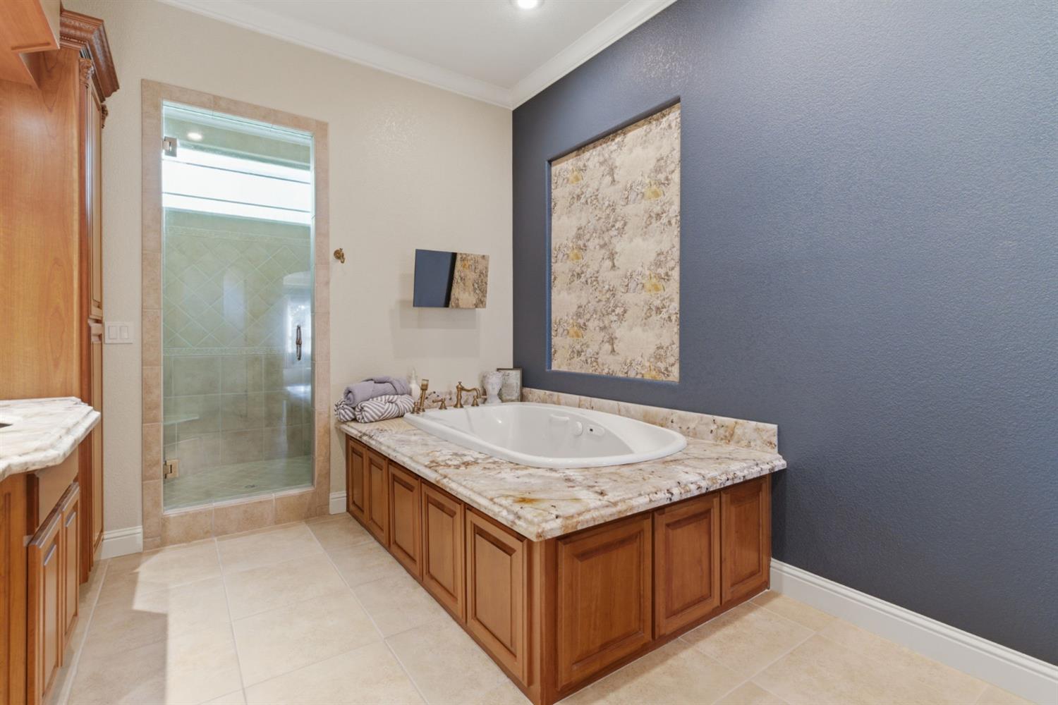 1418 Riverview Cir #E, Ripon, CA 95366