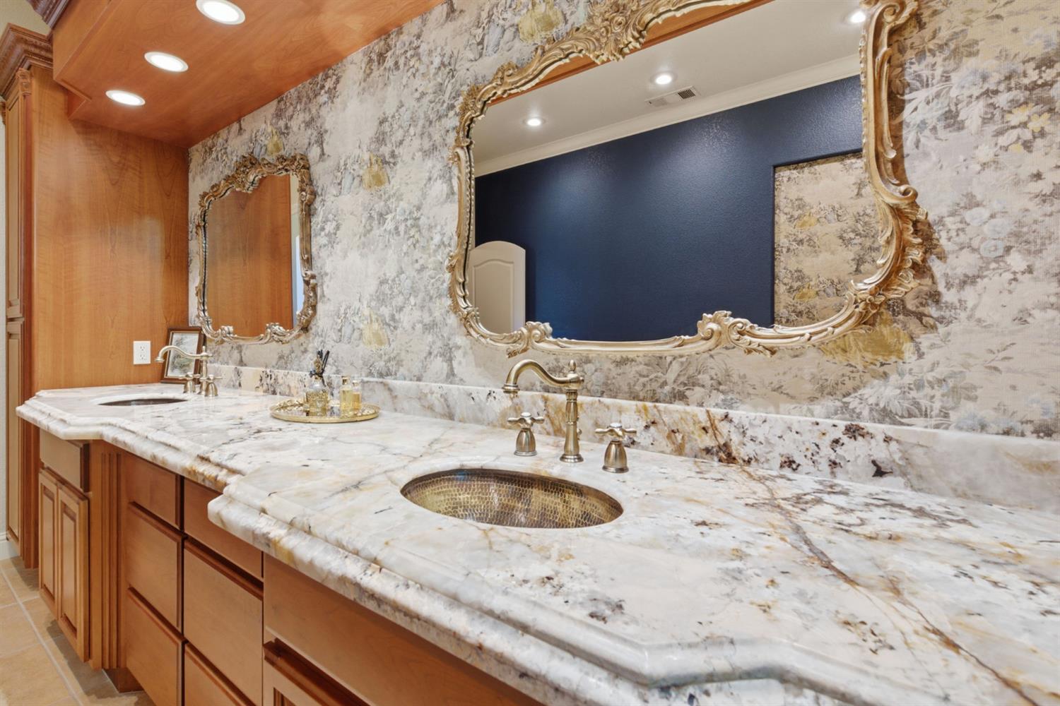 1418 Riverview Cir #E, Ripon, CA 95366