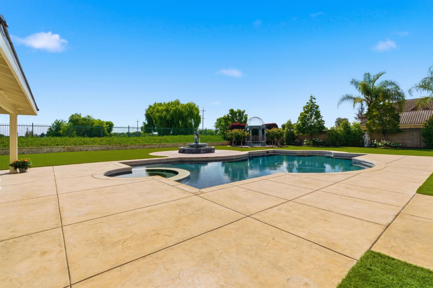 1418 Riverview Cir #E, Ripon, CA 95366