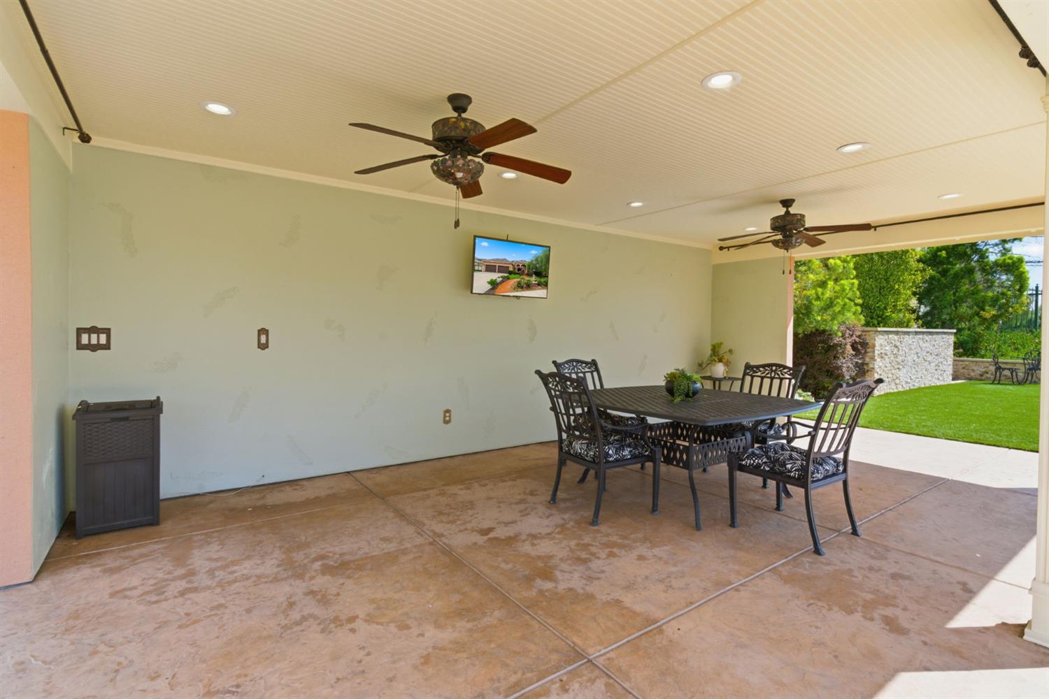 1418 Riverview Cir #E, Ripon, CA 95366