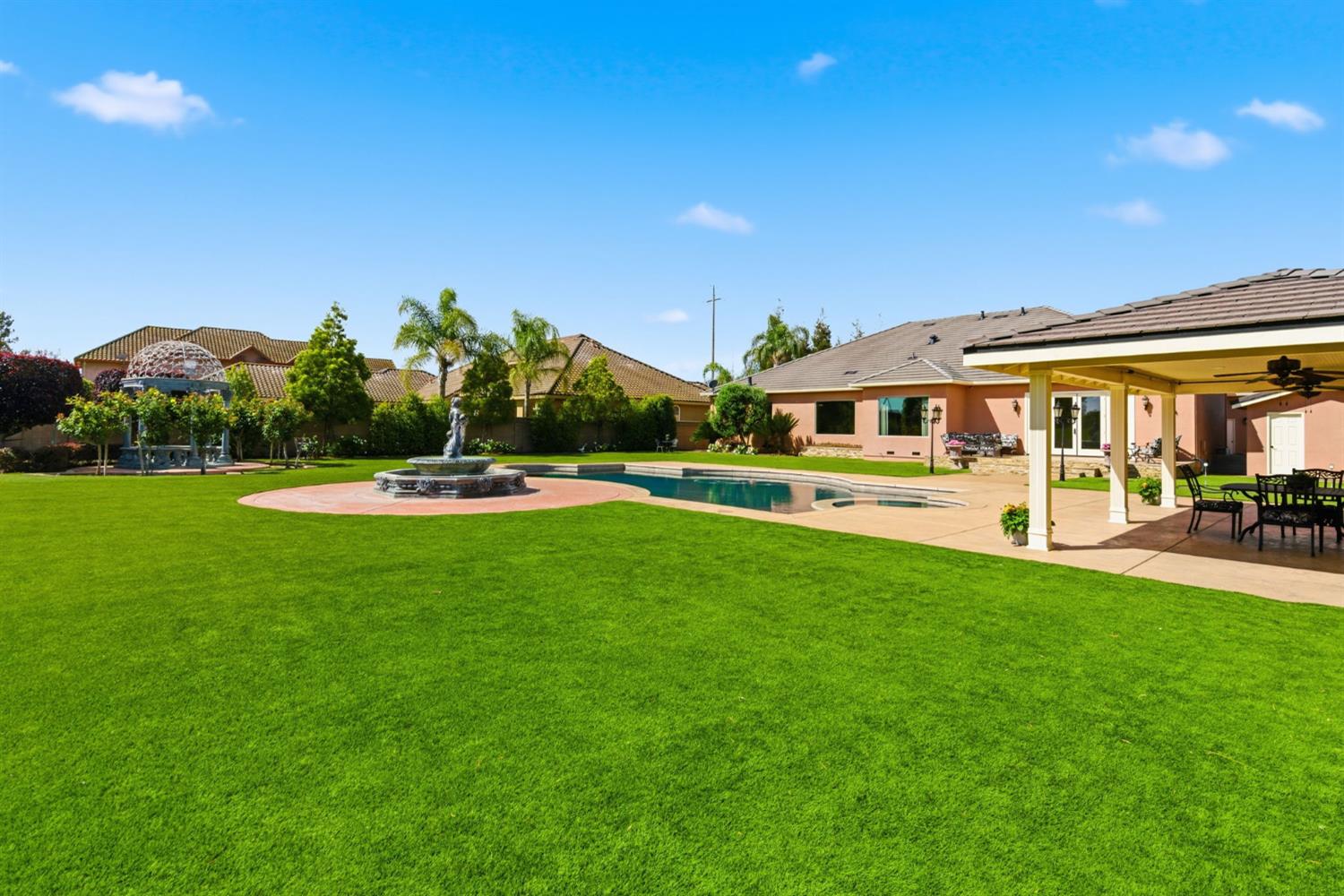 1418 Riverview Cir #E, Ripon, CA 95366