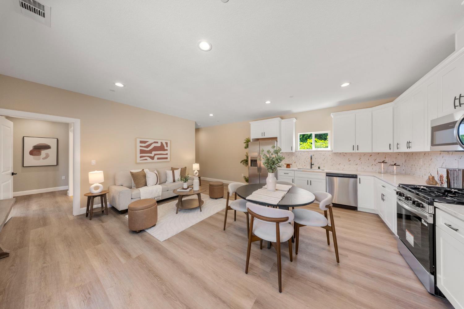 821 Nevada St, Manteca, CA 95337