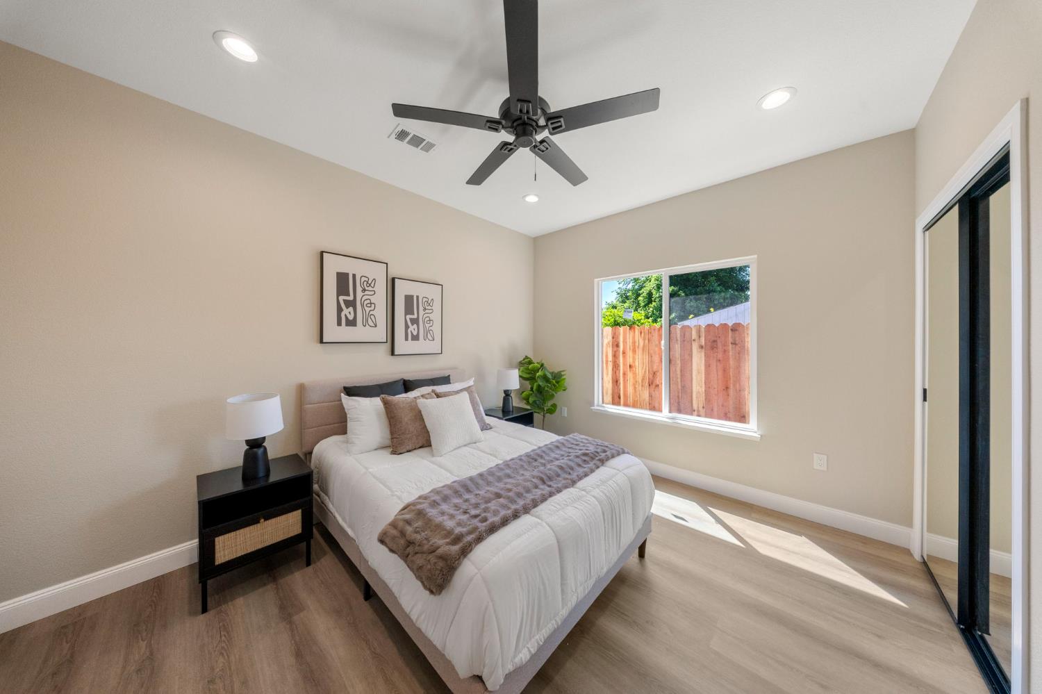 821 Nevada St, Manteca, CA 95337