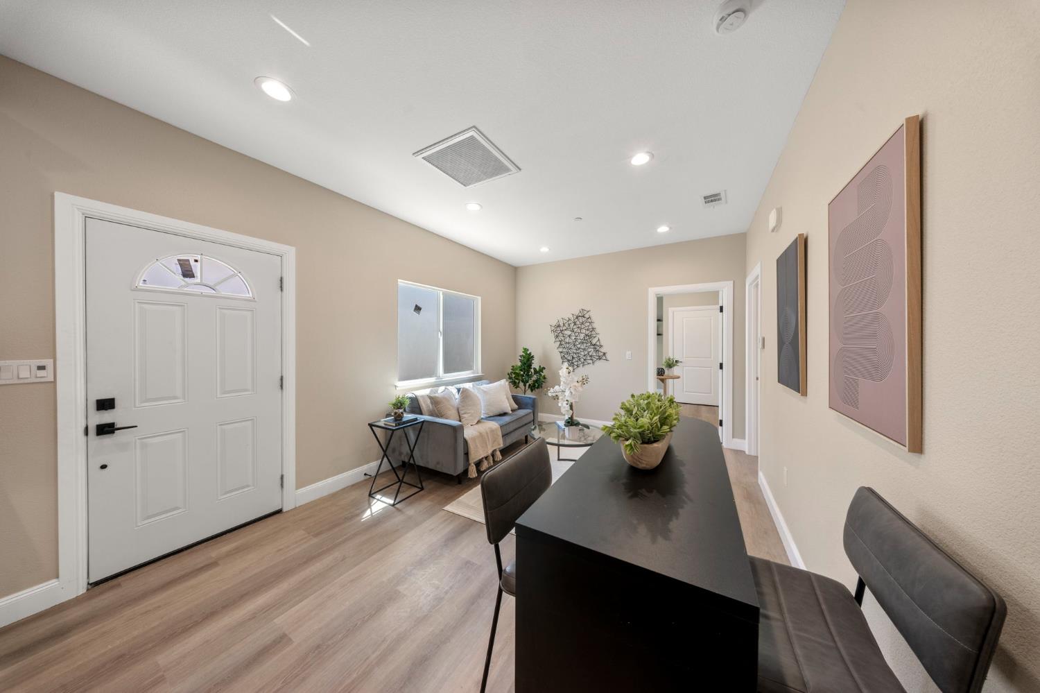 821 Nevada St, Manteca, CA 95337