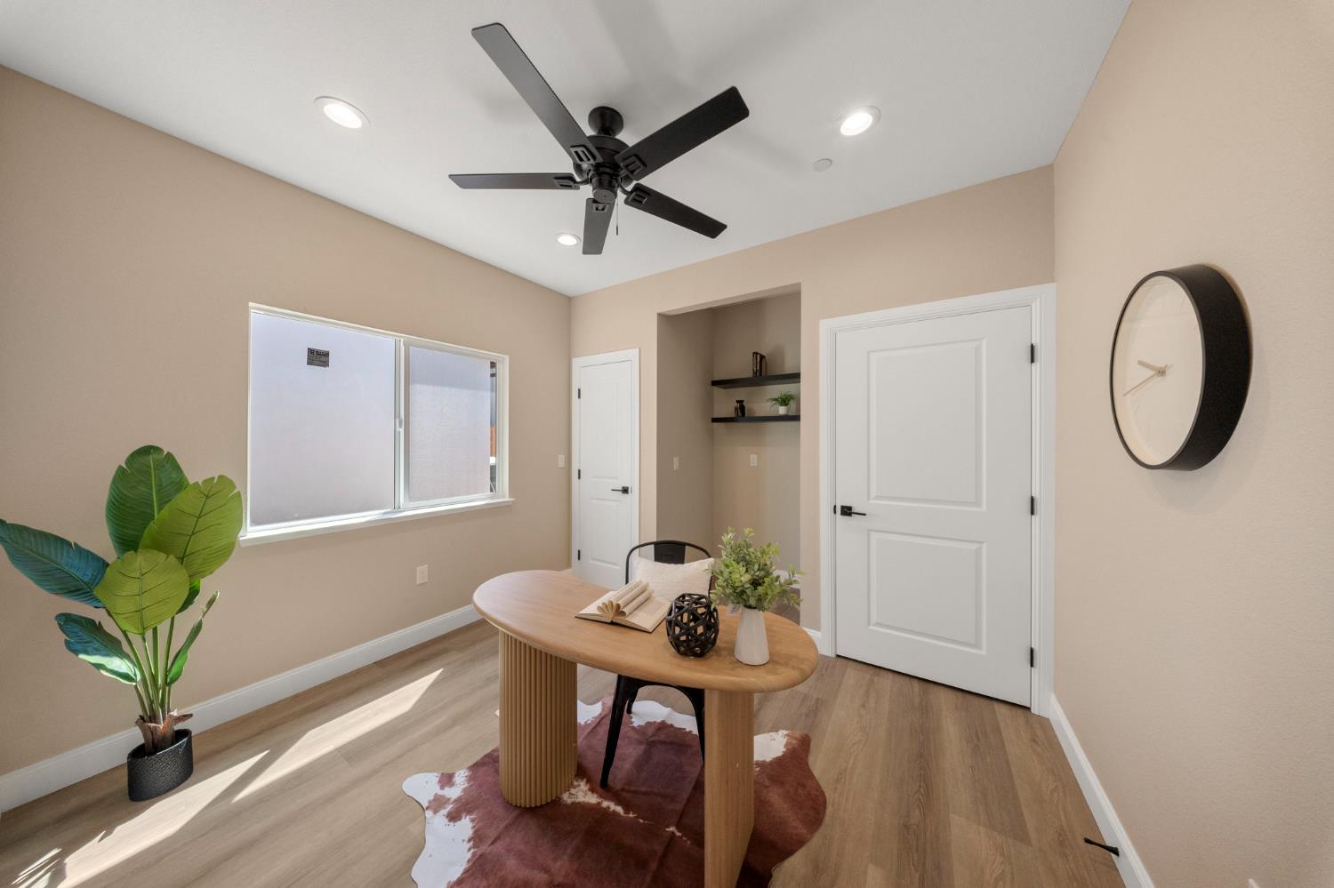 821 Nevada St, Manteca, CA 95337