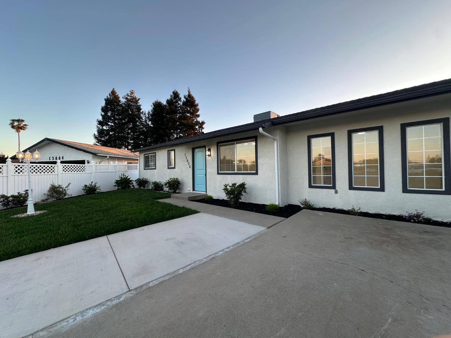 13000 Lorenzo Ct, Hickman, CA 95323