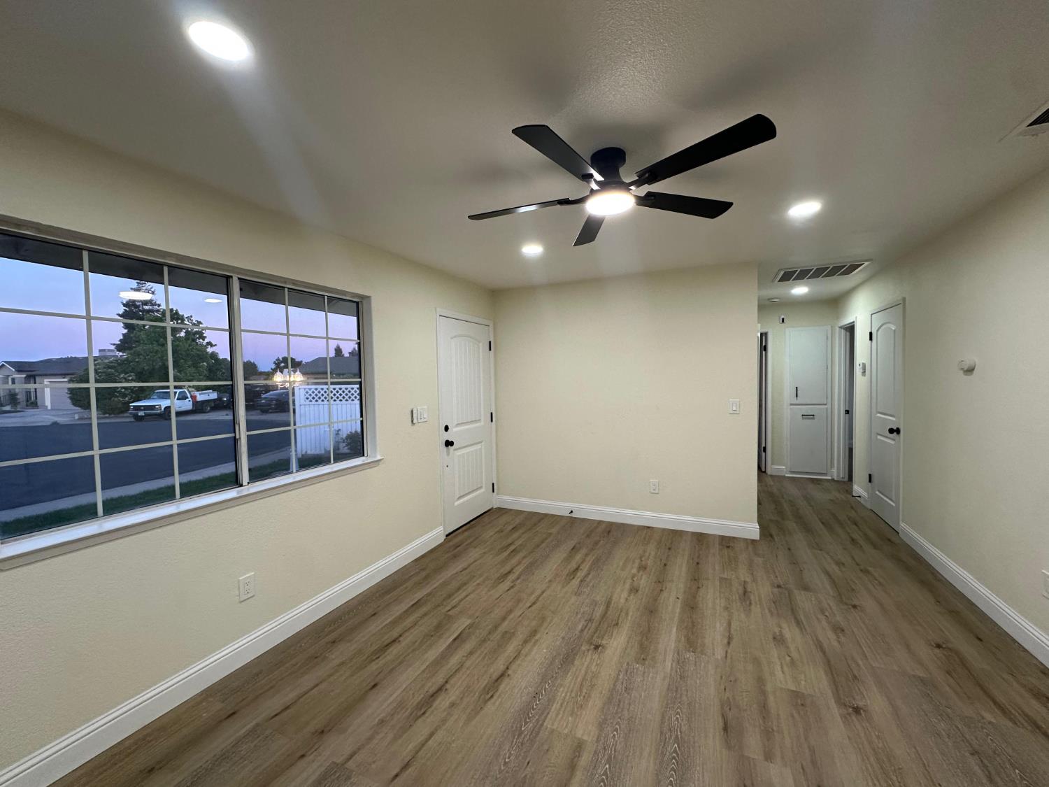 13000 Lorenzo Ct, Hickman, CA 95323