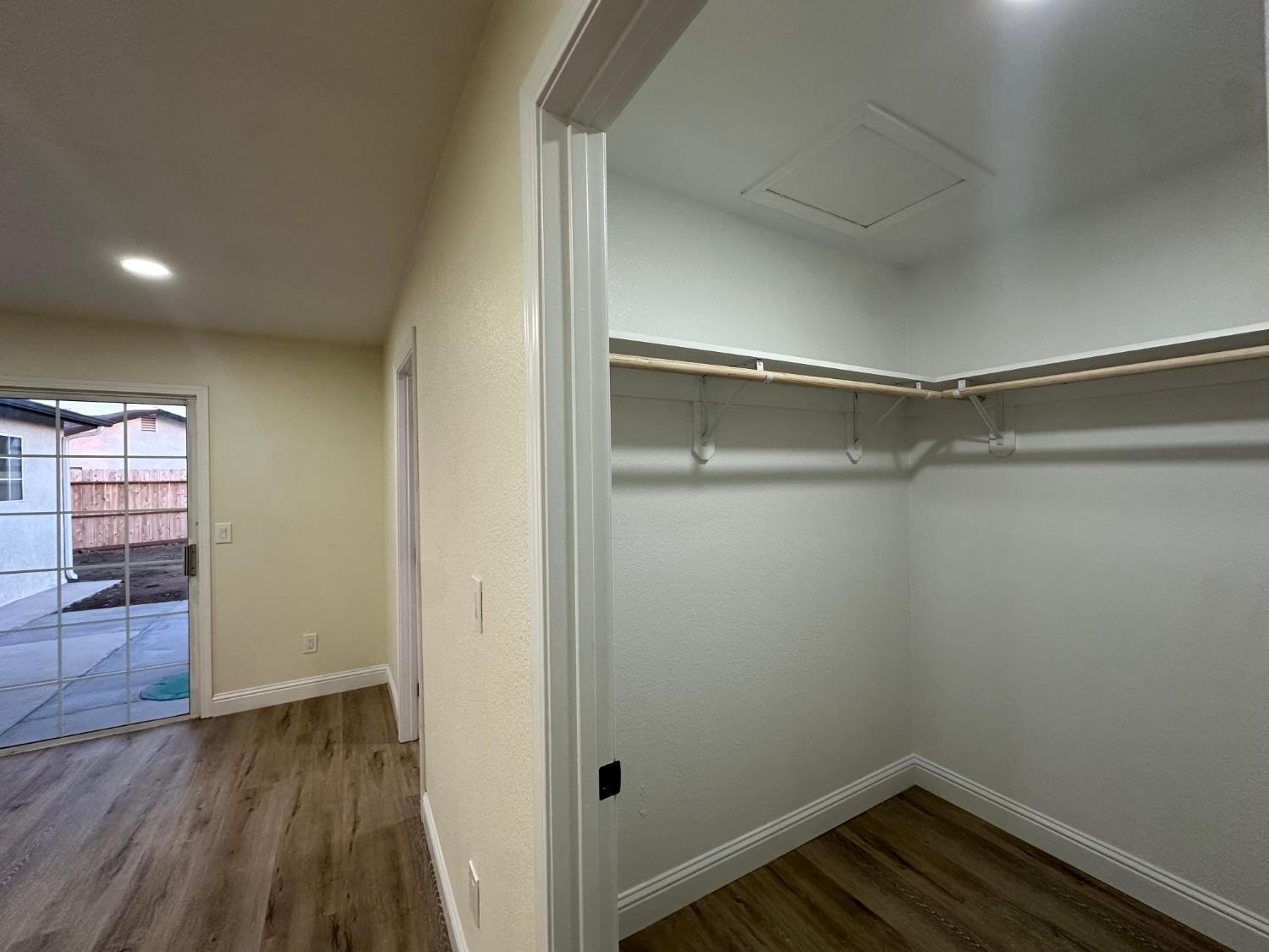 13000 Lorenzo Ct, Hickman, CA 95323