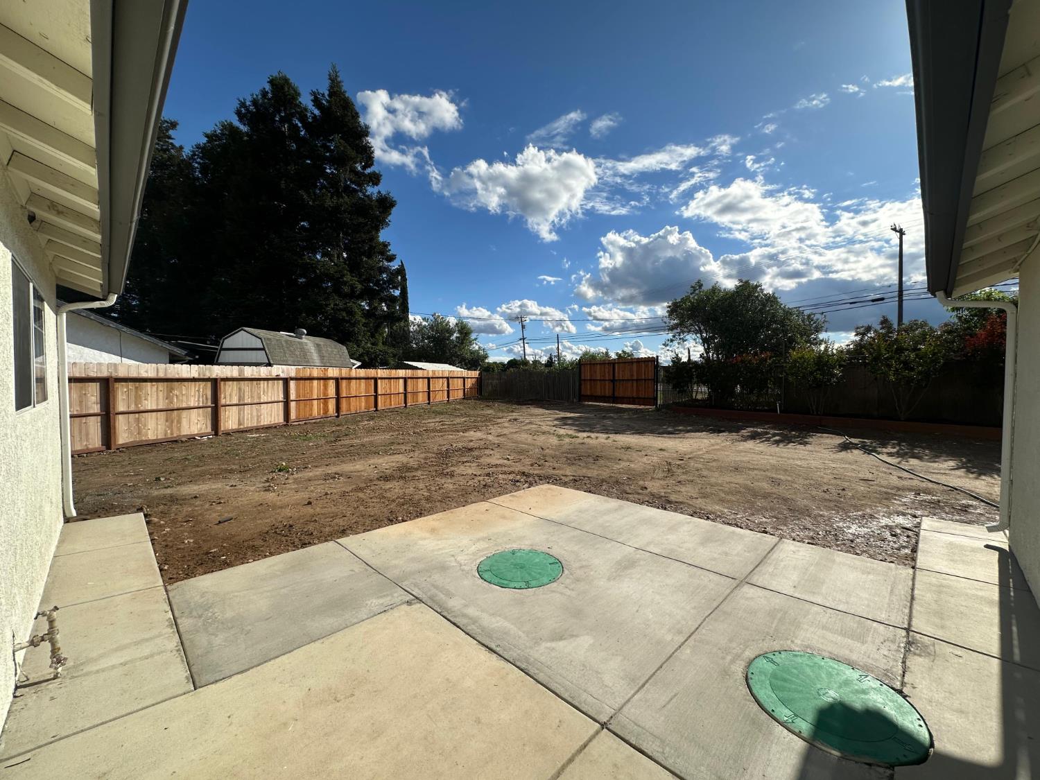 13000 Lorenzo Ct, Hickman, CA 95323