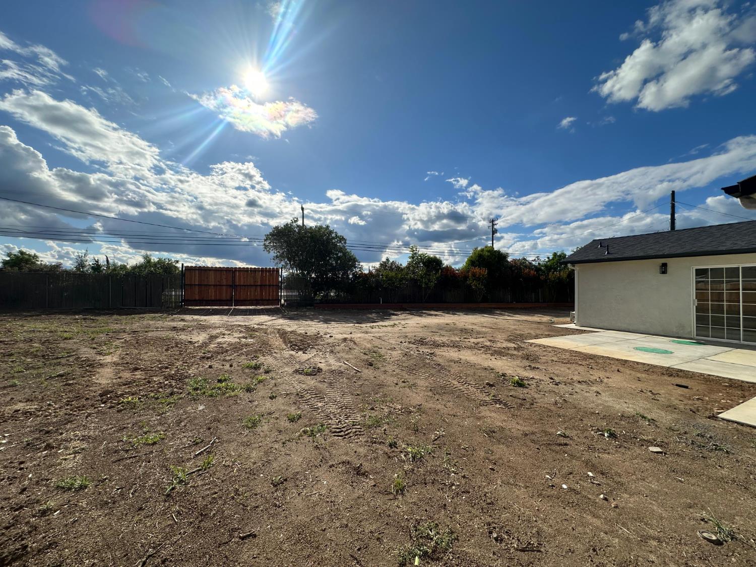 13000 Lorenzo Ct, Hickman, CA 95323