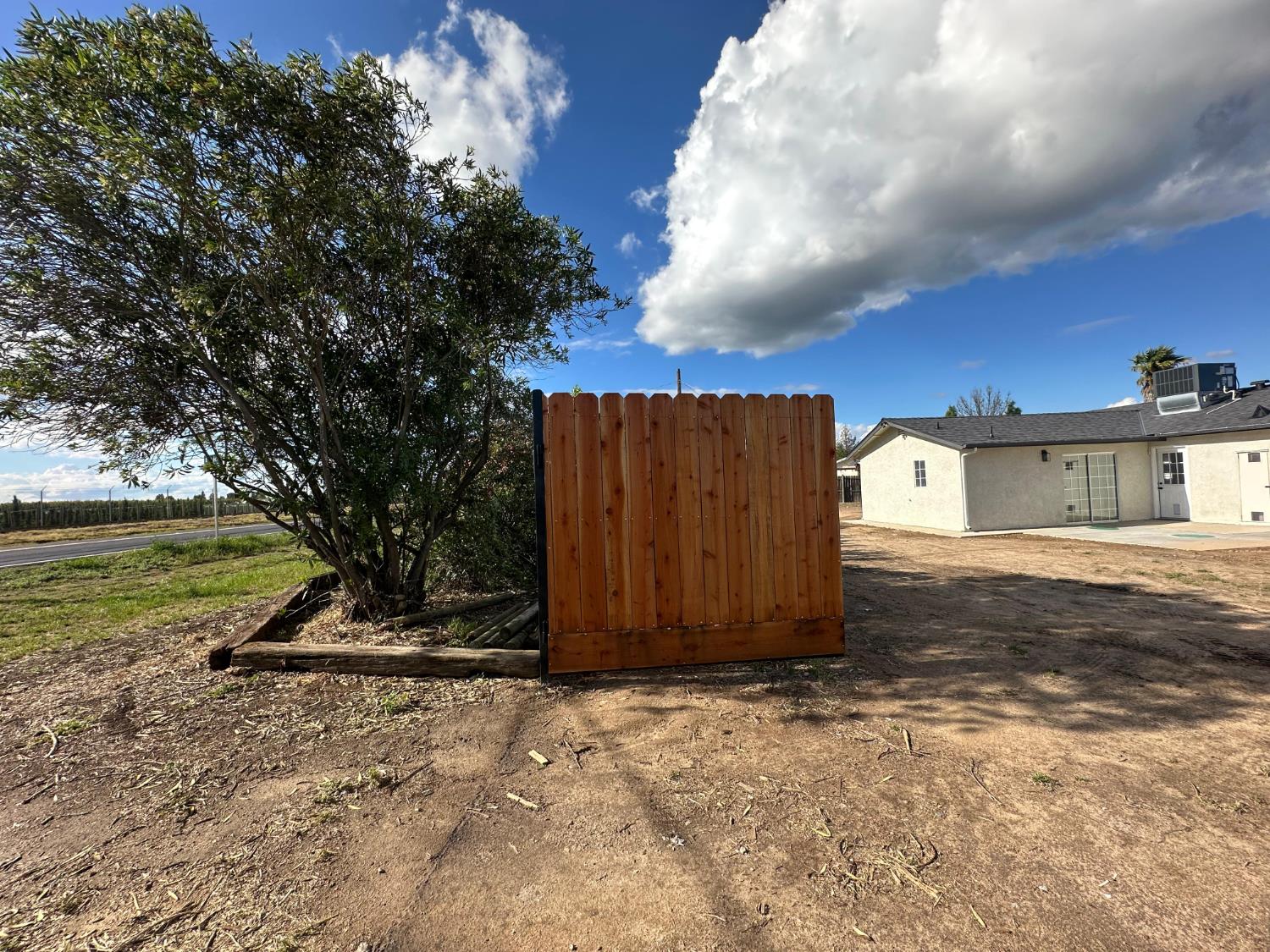 13000 Lorenzo Ct, Hickman, CA 95323