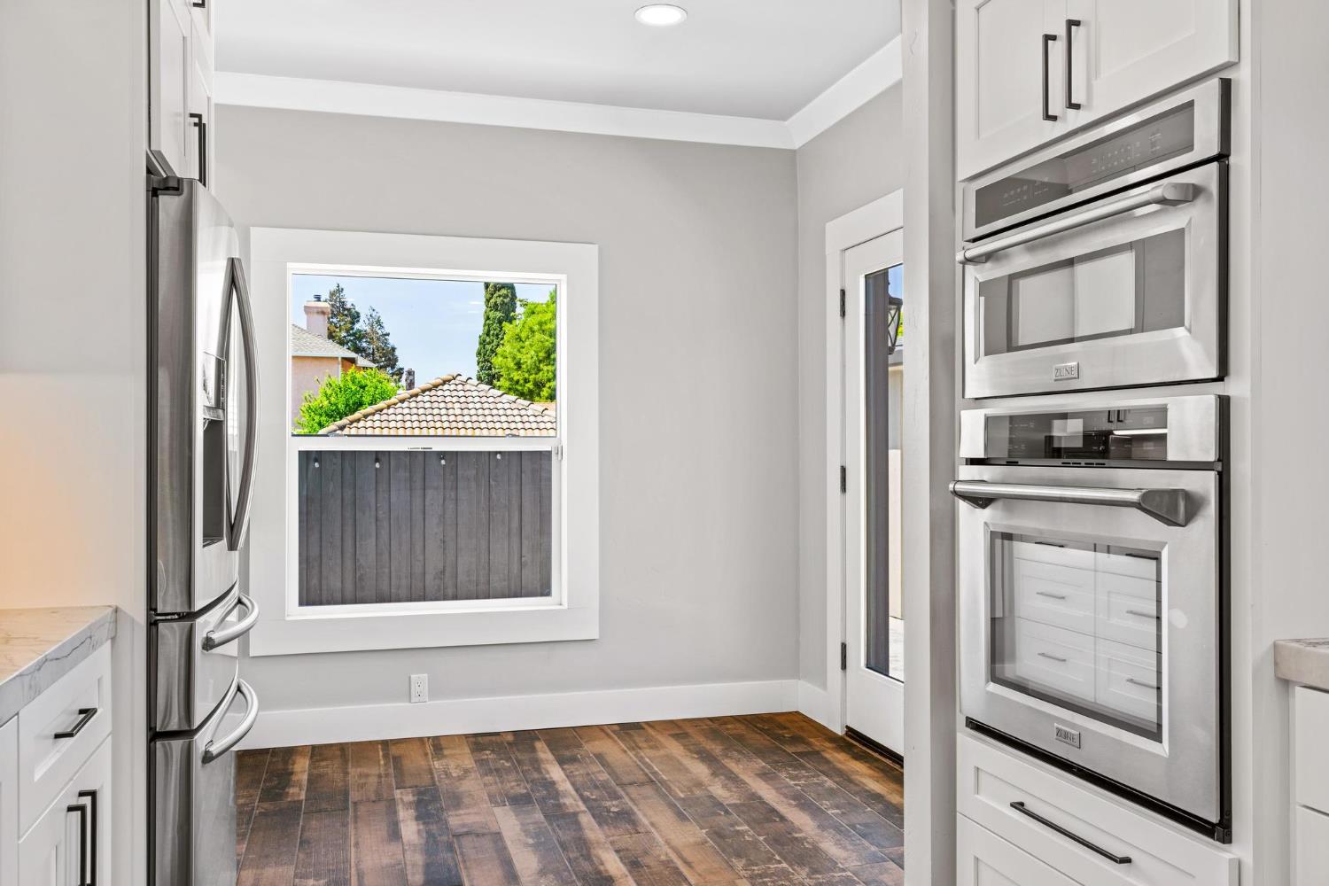 747 Palm Ave, Ripon, CA 95366