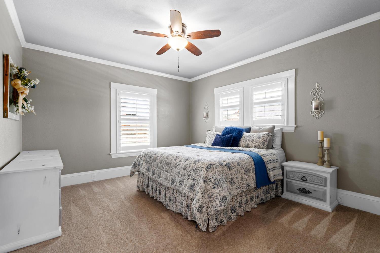 747 Palm Ave, Ripon, CA 95366