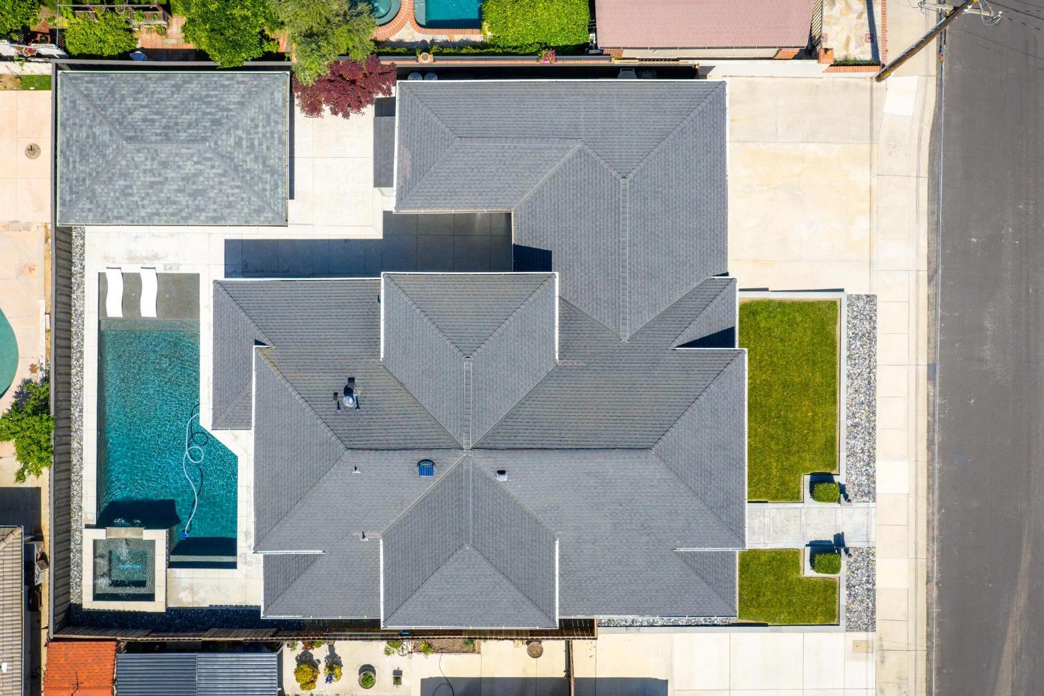 747 Palm Ave, Ripon, CA 95366