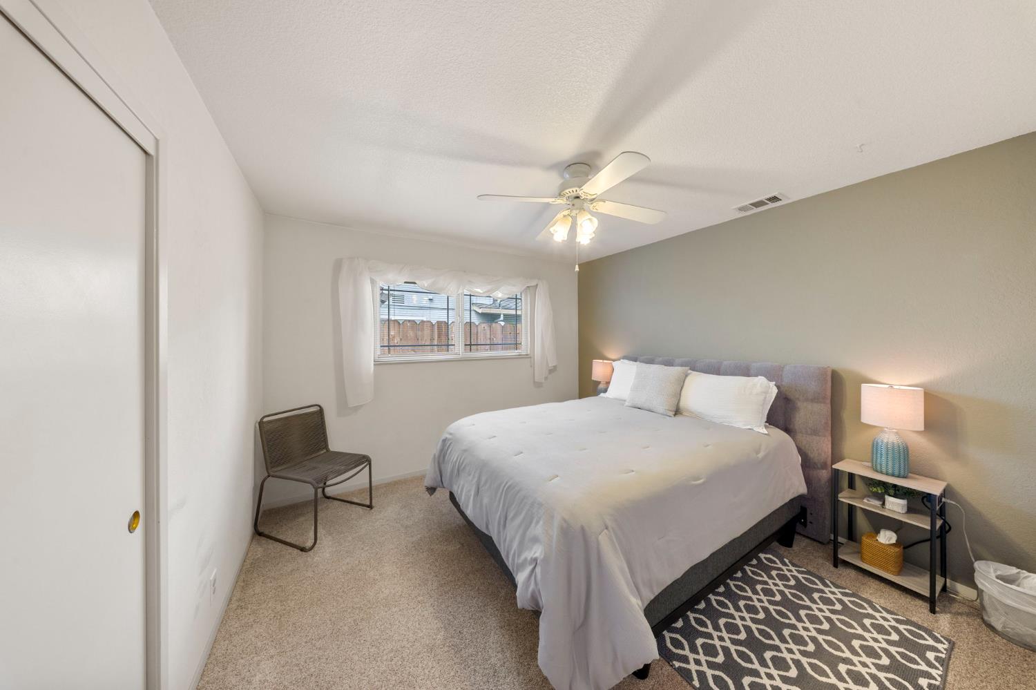 1018 E Edison, Manteca, CA 95336