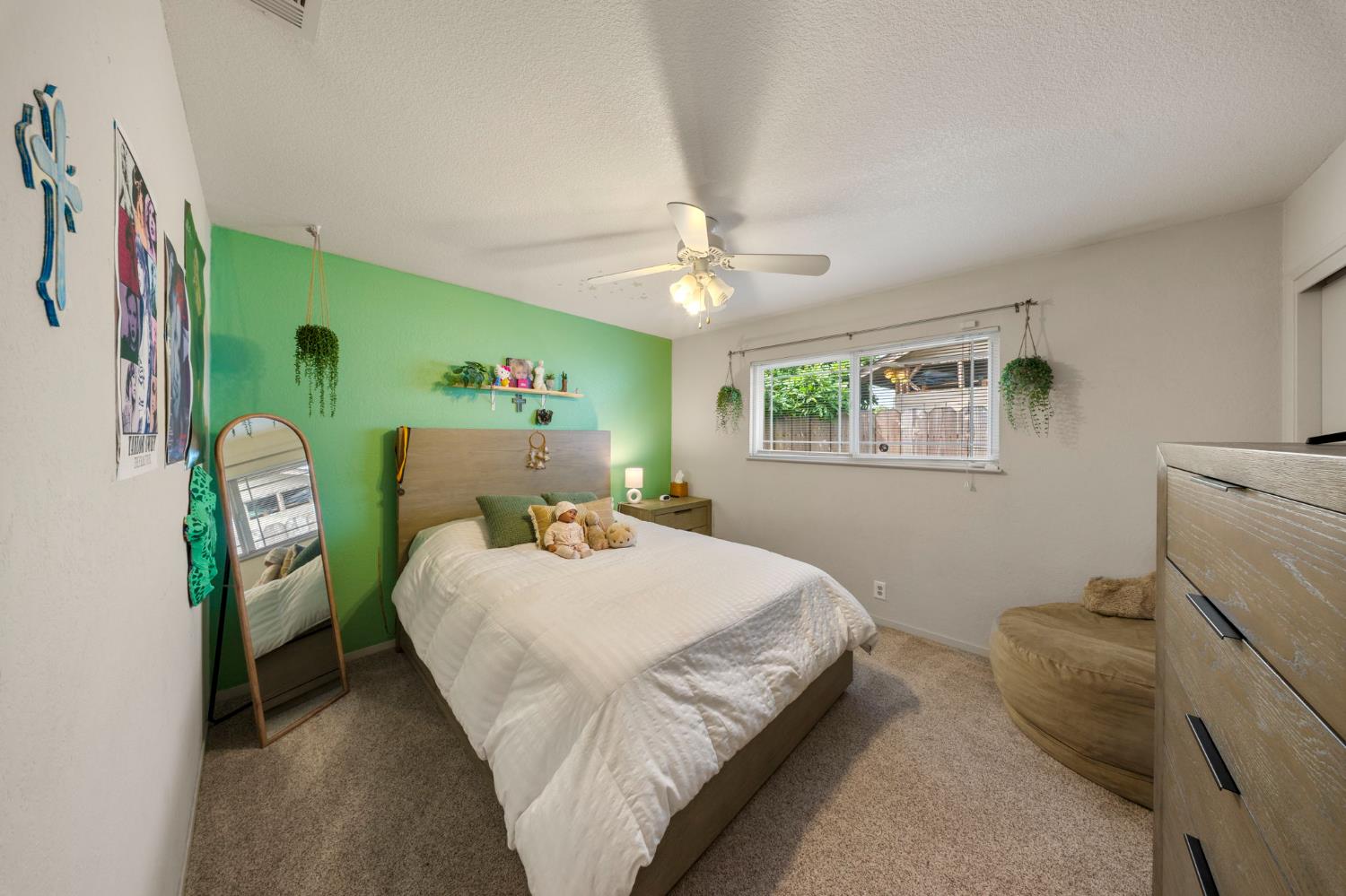 1018 E Edison, Manteca, CA 95336