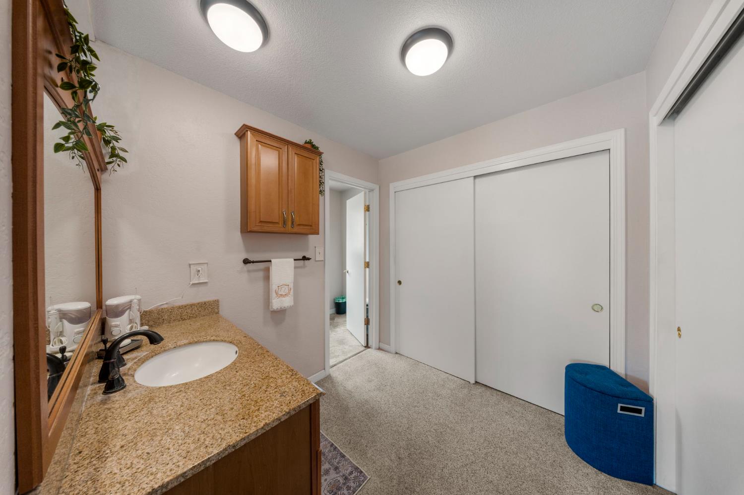 1018 E Edison, Manteca, CA 95336