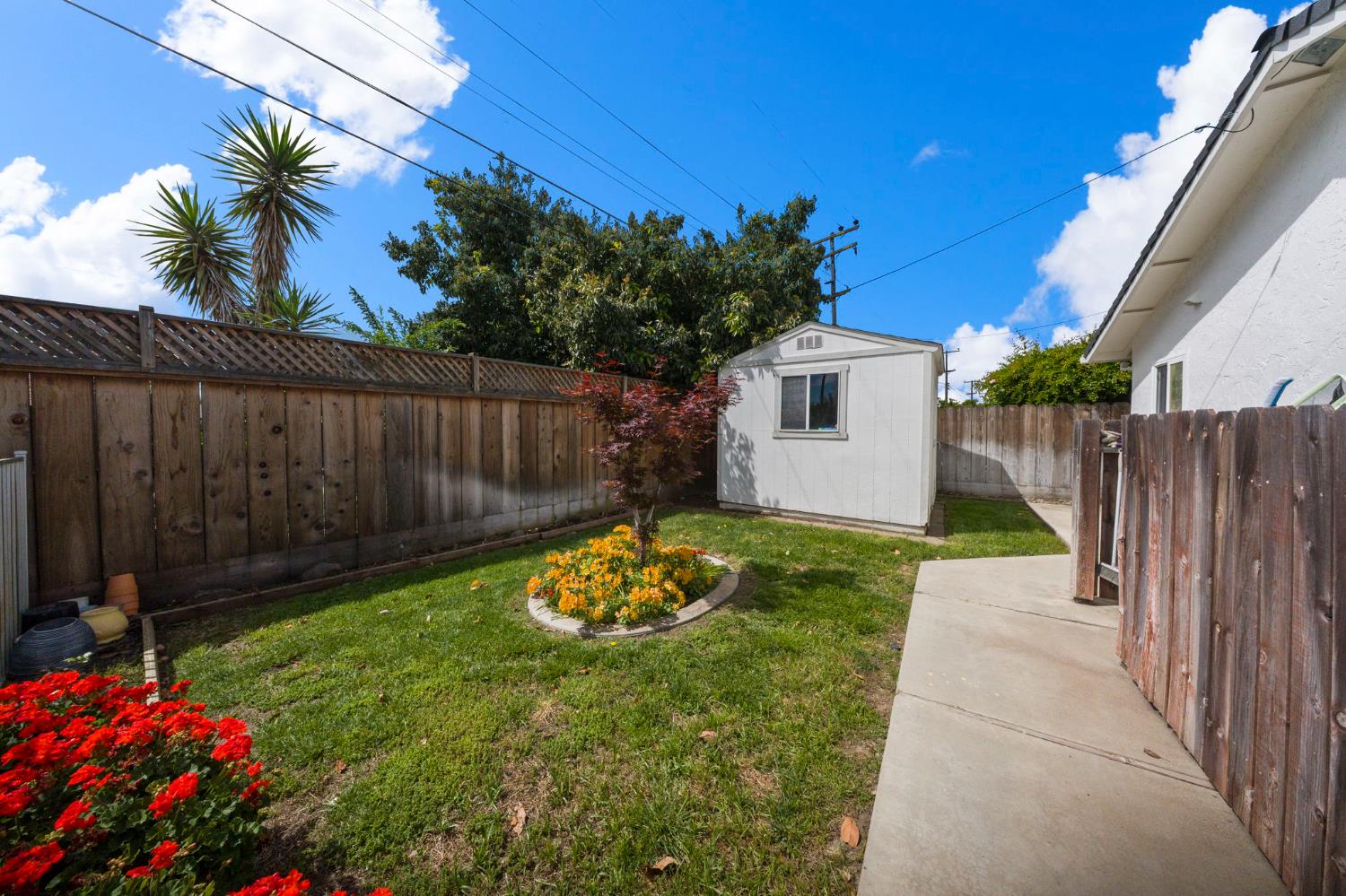 1018 E Edison, Manteca, CA 95336