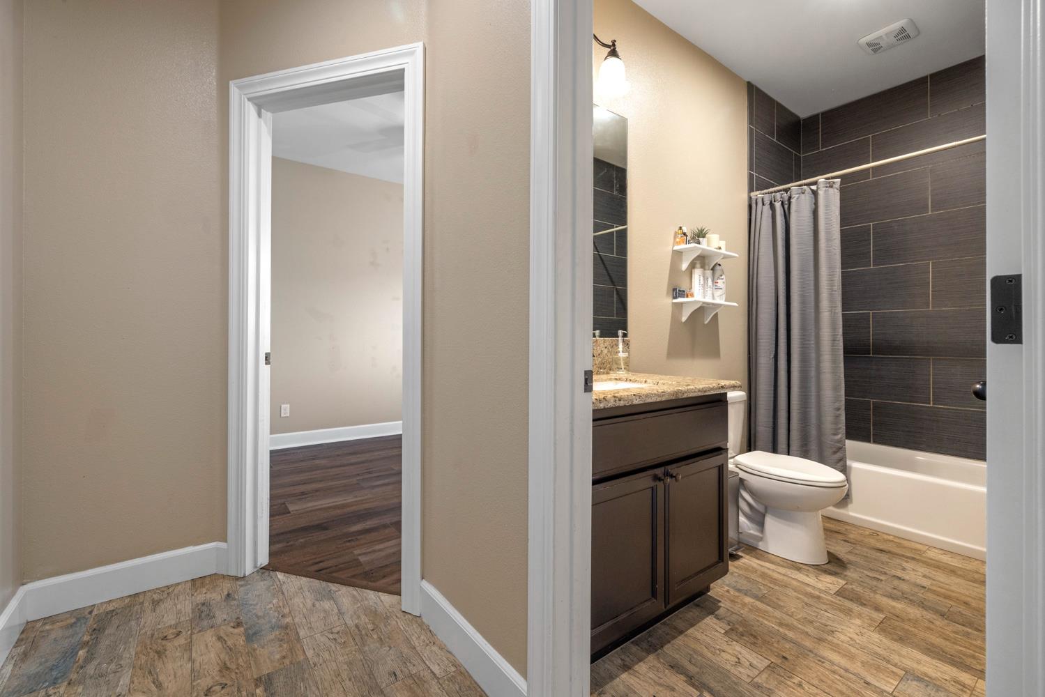 4043 Wood Creek Ct, Merced, CA 95348