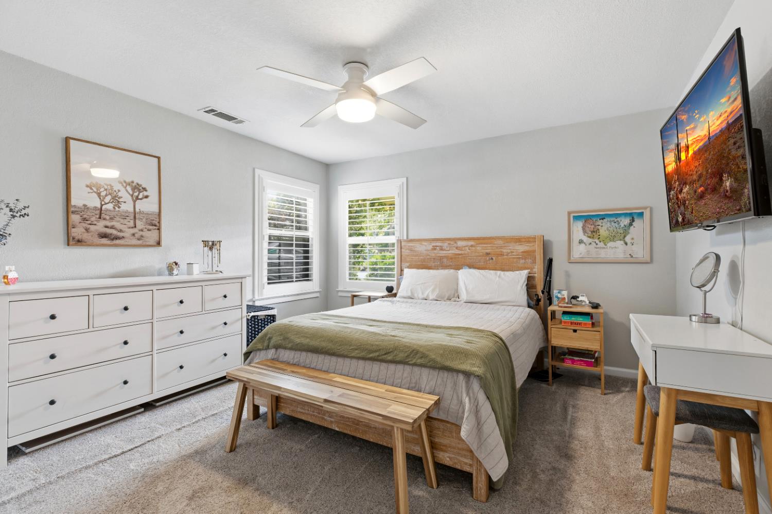 1006 Magnolia St, Oakdale, CA 95361