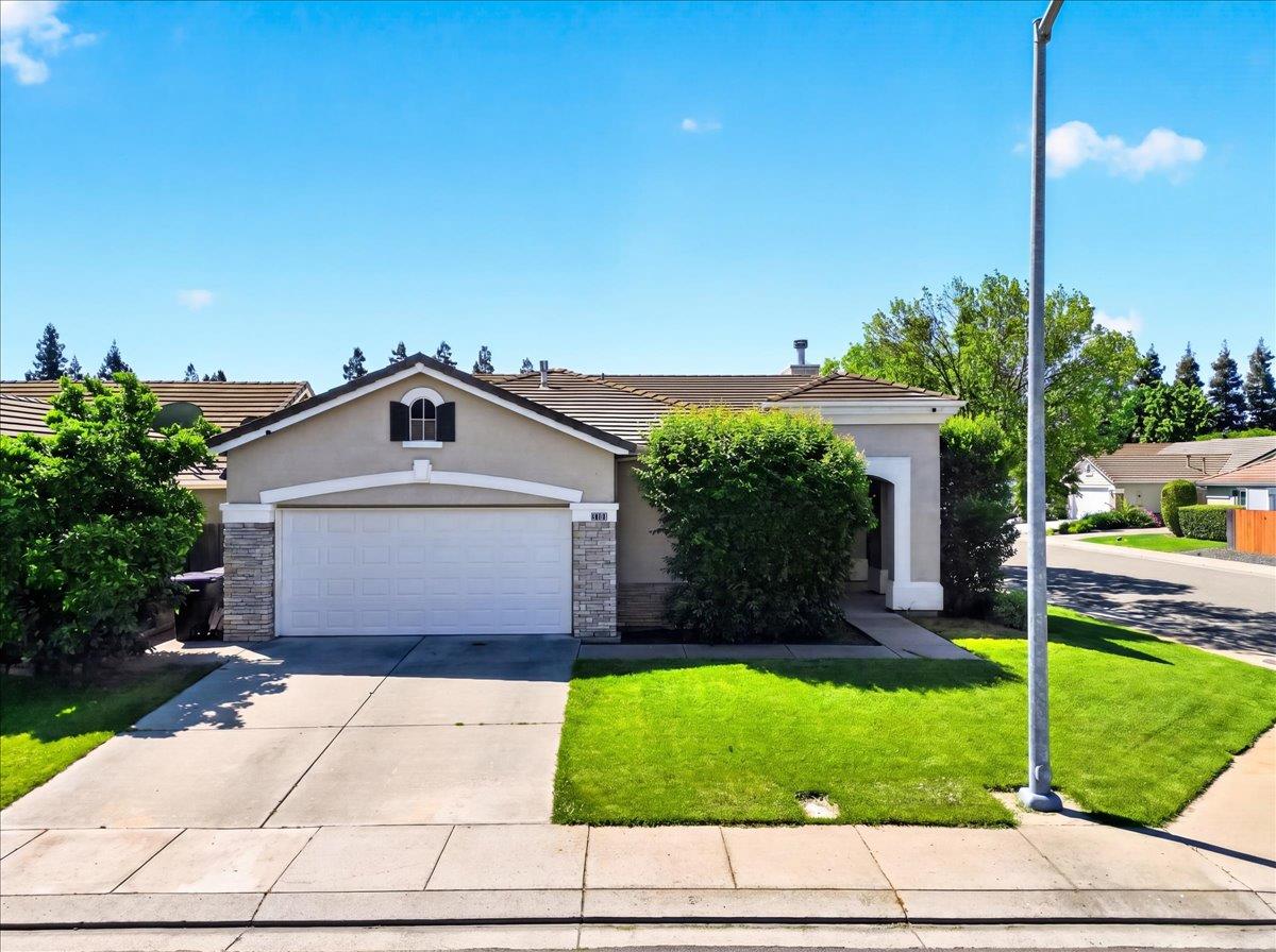 3400 Sleepy Hollow Ln, Modesto, CA 95355
