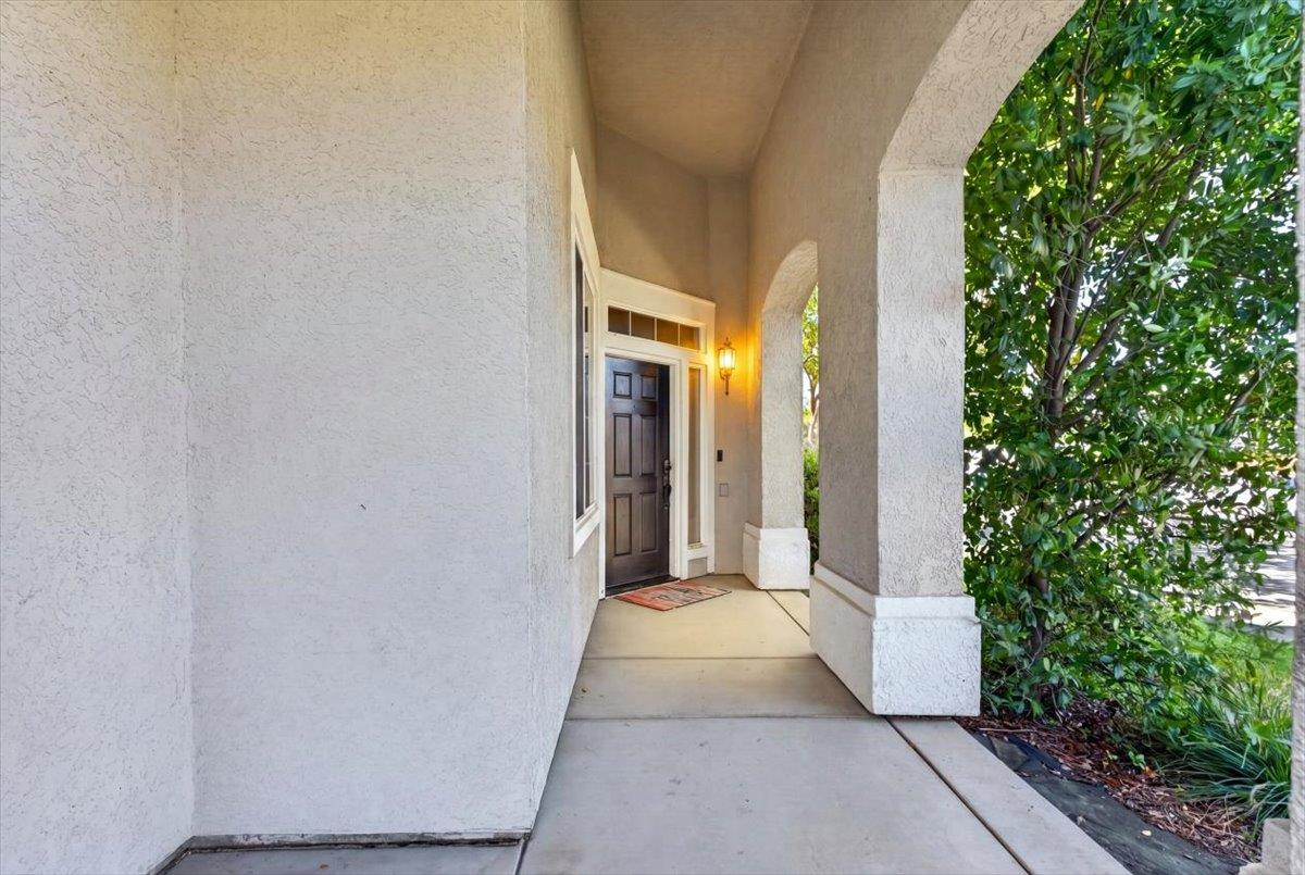 3400 Sleepy Hollow Ln, Modesto, CA 95355