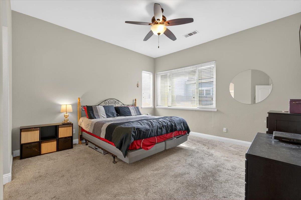 3400 Sleepy Hollow Ln, Modesto, CA 95355