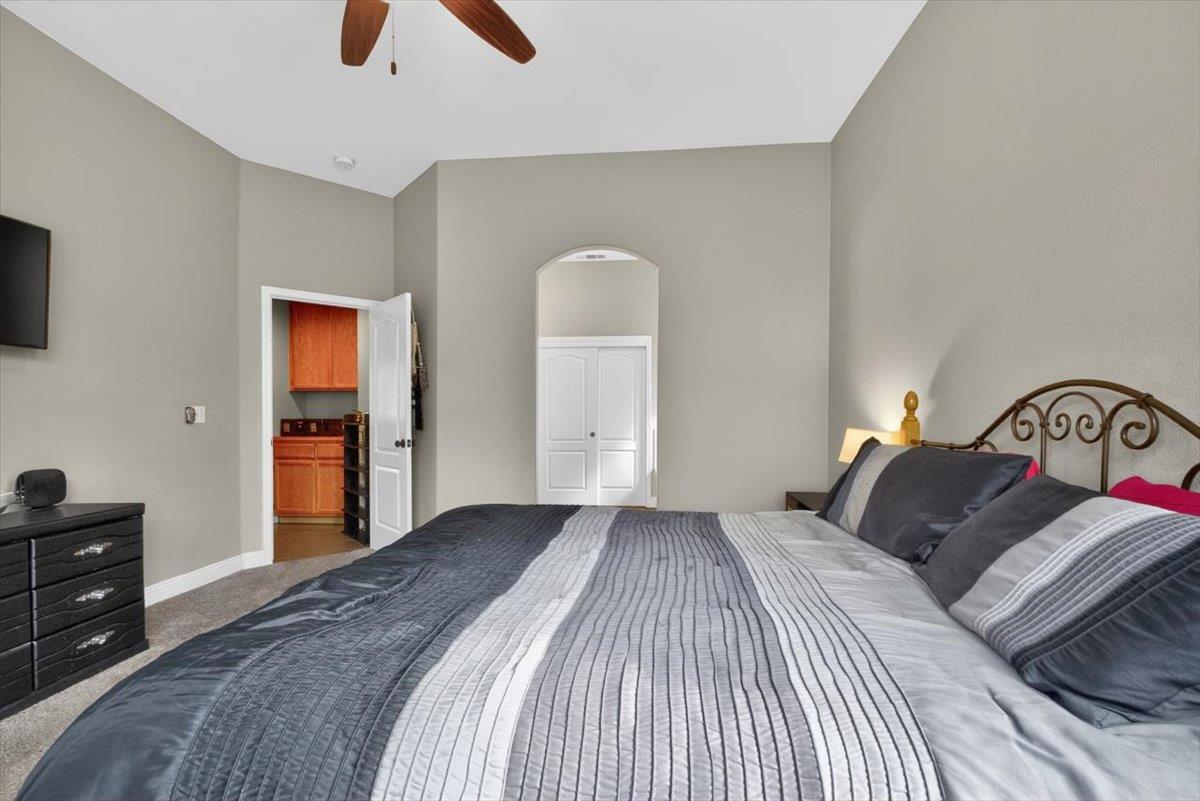 3400 Sleepy Hollow Ln, Modesto, CA 95355