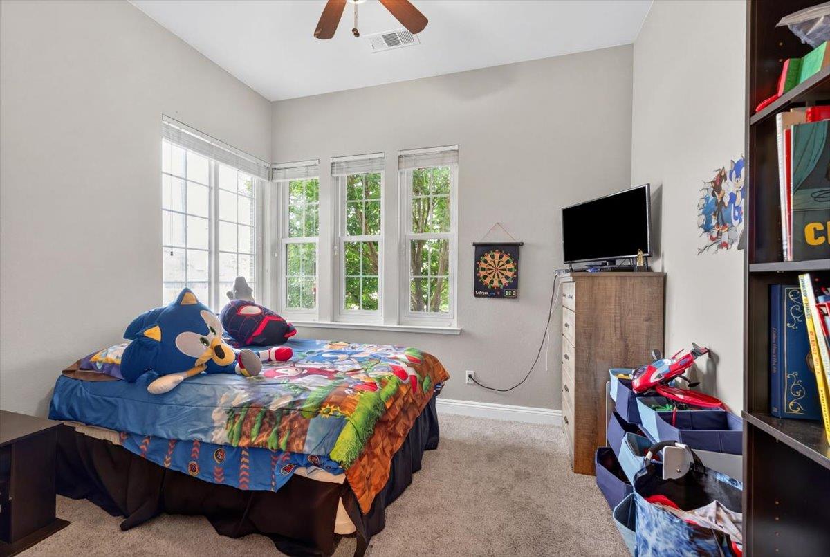 3400 Sleepy Hollow Ln, Modesto, CA 95355