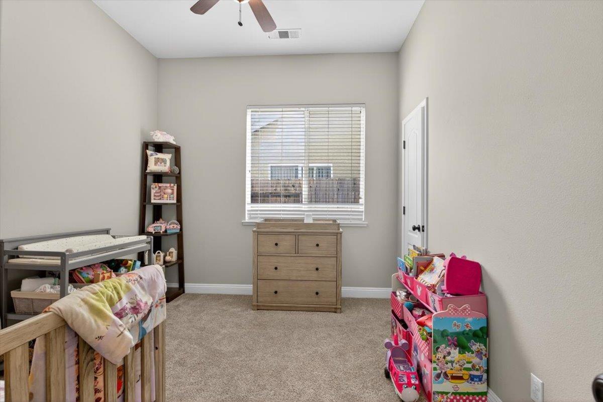 3400 Sleepy Hollow Ln, Modesto, CA 95355