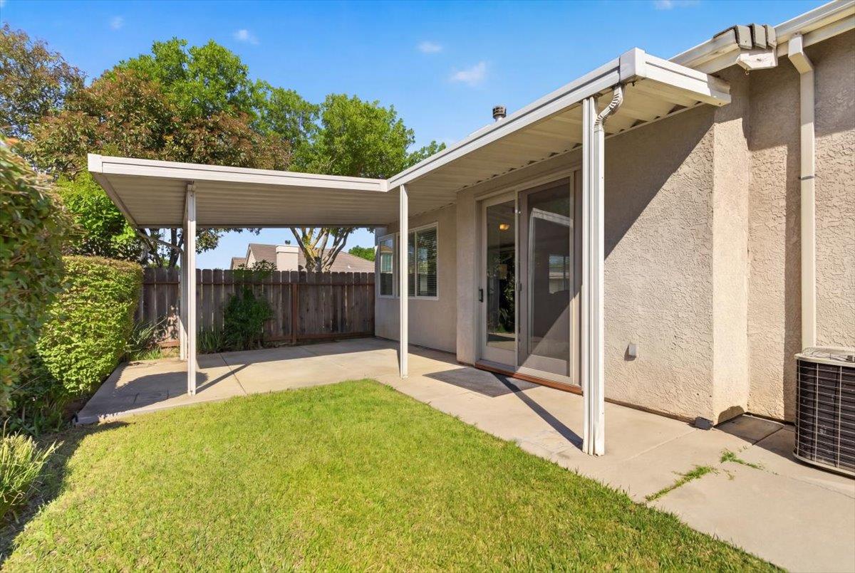 3400 Sleepy Hollow Ln, Modesto, CA 95355