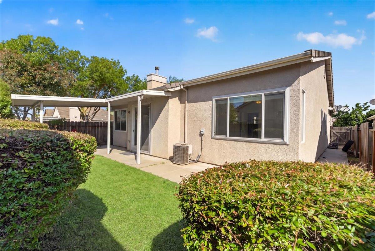 3400 Sleepy Hollow Ln, Modesto, CA 95355