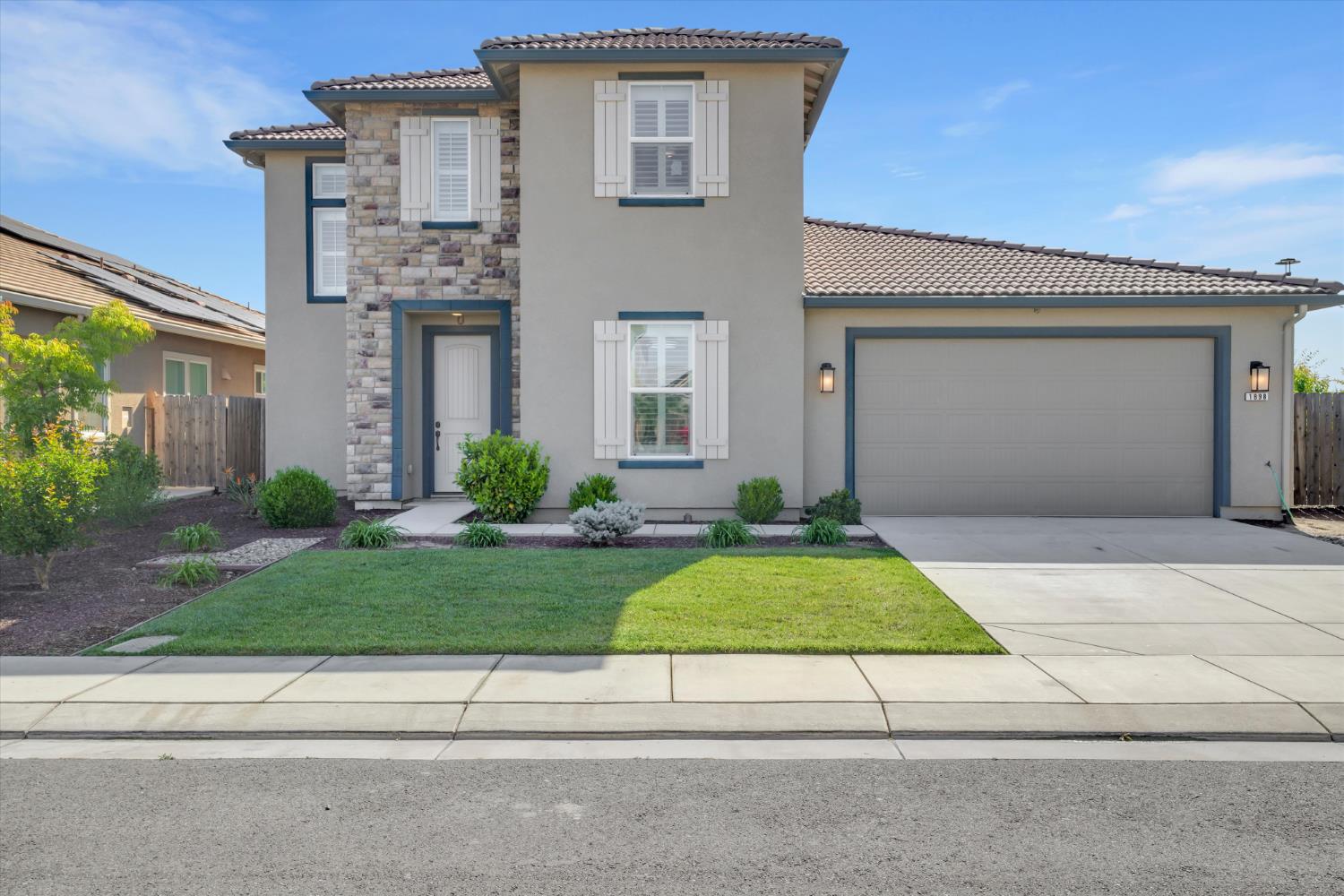 1898 Sanza Rd, Manteca, CA 95337