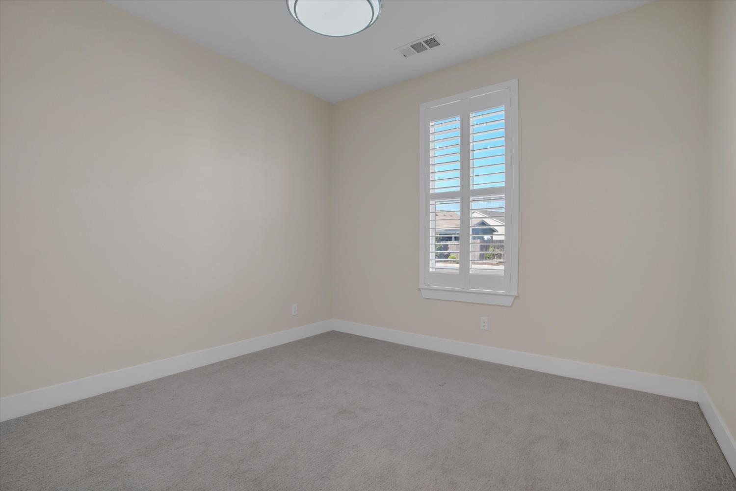 1898 Sanza Rd, Manteca, CA 95337