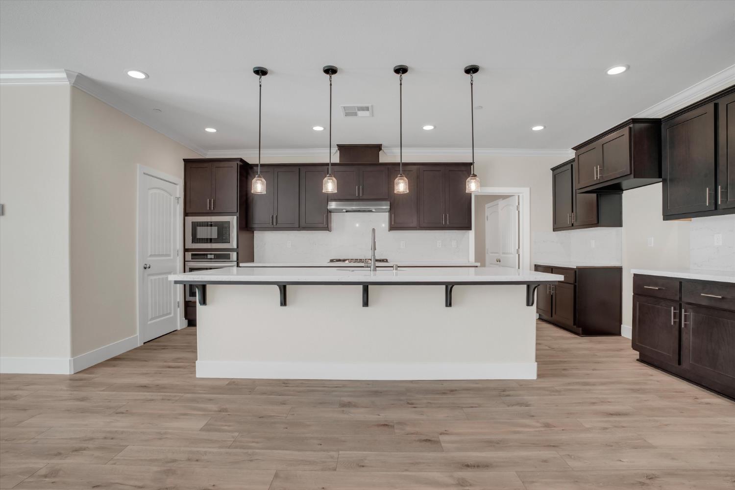 1898 Sanza Rd, Manteca, CA 95337