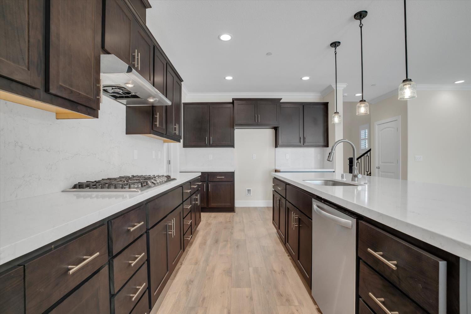 1898 Sanza Rd, Manteca, CA 95337